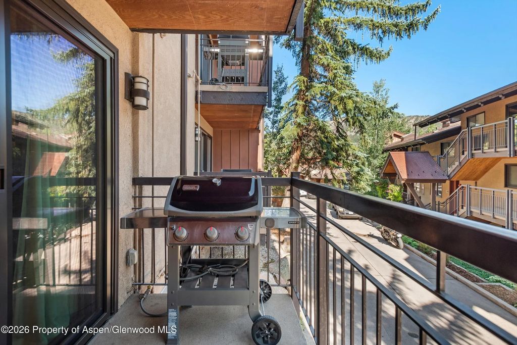 10 of 20 - 400 Wood Road H-2113, Snowmass Village, CO