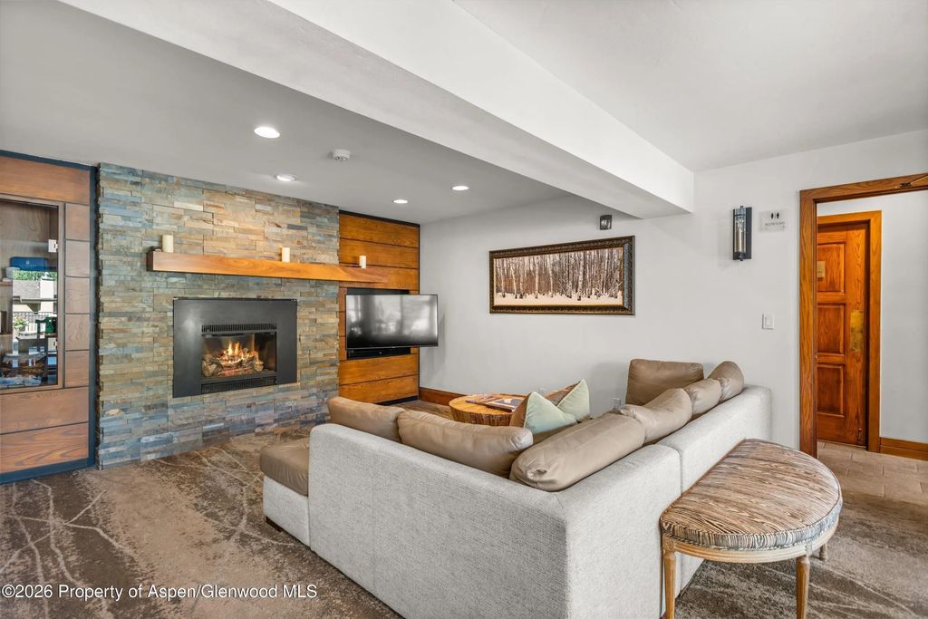 14 of 20 - 400 Wood Road H-2113, Snowmass Village, CO