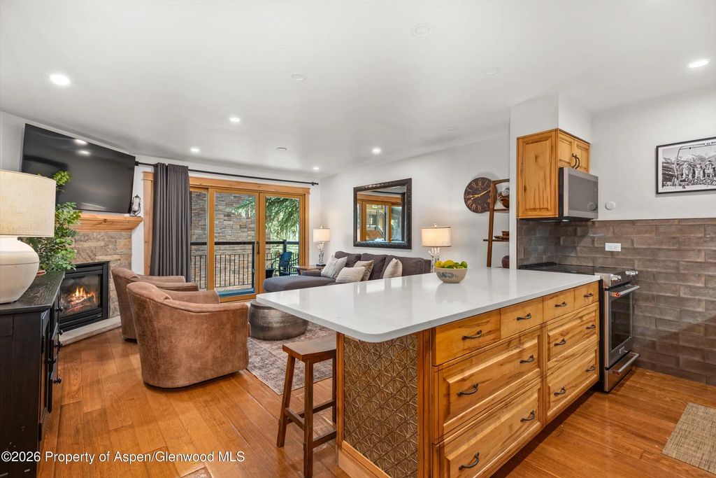 6 of 20 - 400 Wood Road H-2113, Snowmass Village, CO