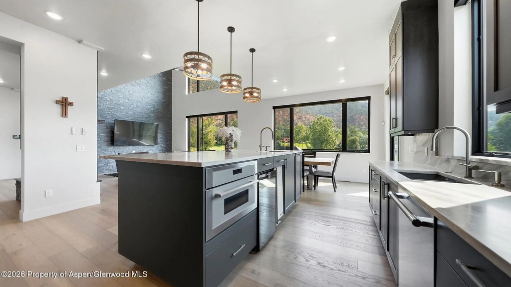 23 of 64 - 1566 River Bend Way, Glenwood Springs, CO