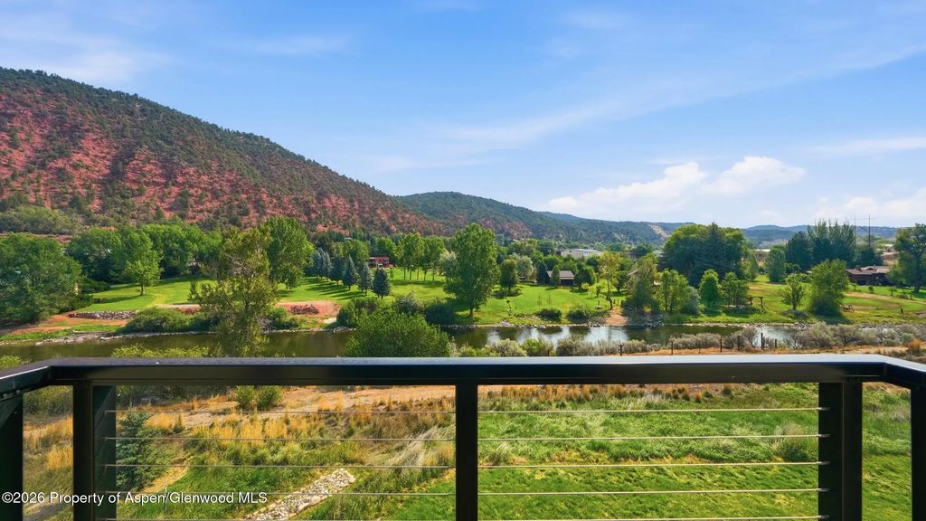 38 of 64 - 1566 River Bend Way, Glenwood Springs, CO