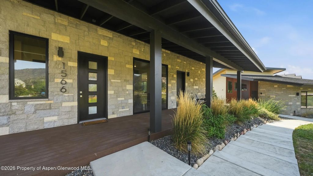 9 of 64 - 1566 River Bend Way, Glenwood Springs, CO