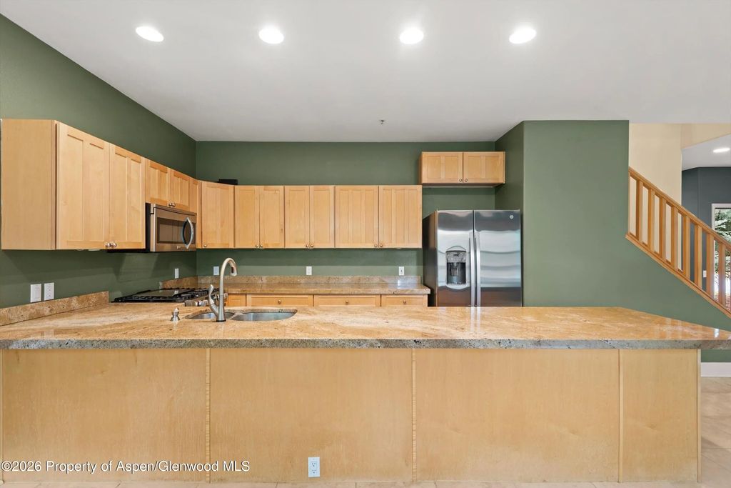 11 of 40 - 610 Evans Court, Basalt, CO