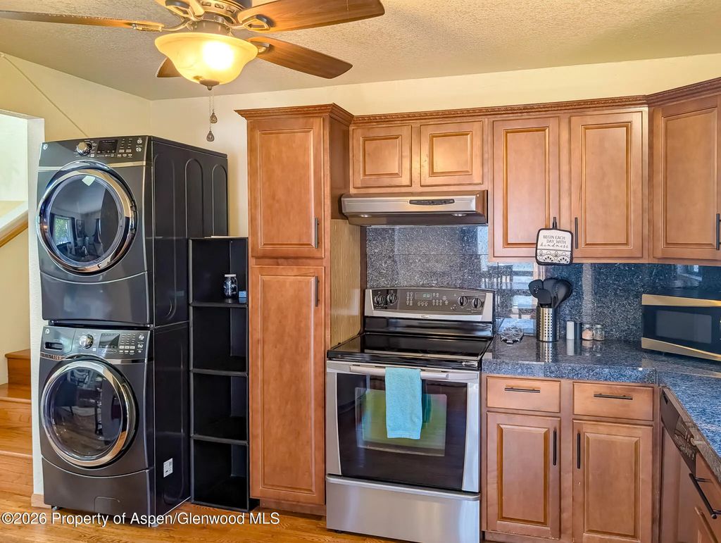 11 of 35 - 1100 Valley View Road, Glenwood Springs, CO