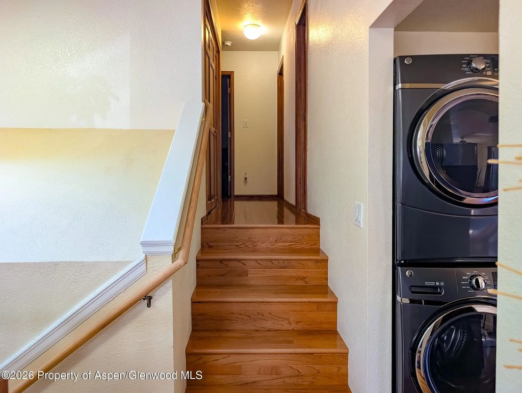 15 of 35 - 1100 Valley View Road, Glenwood Springs, CO