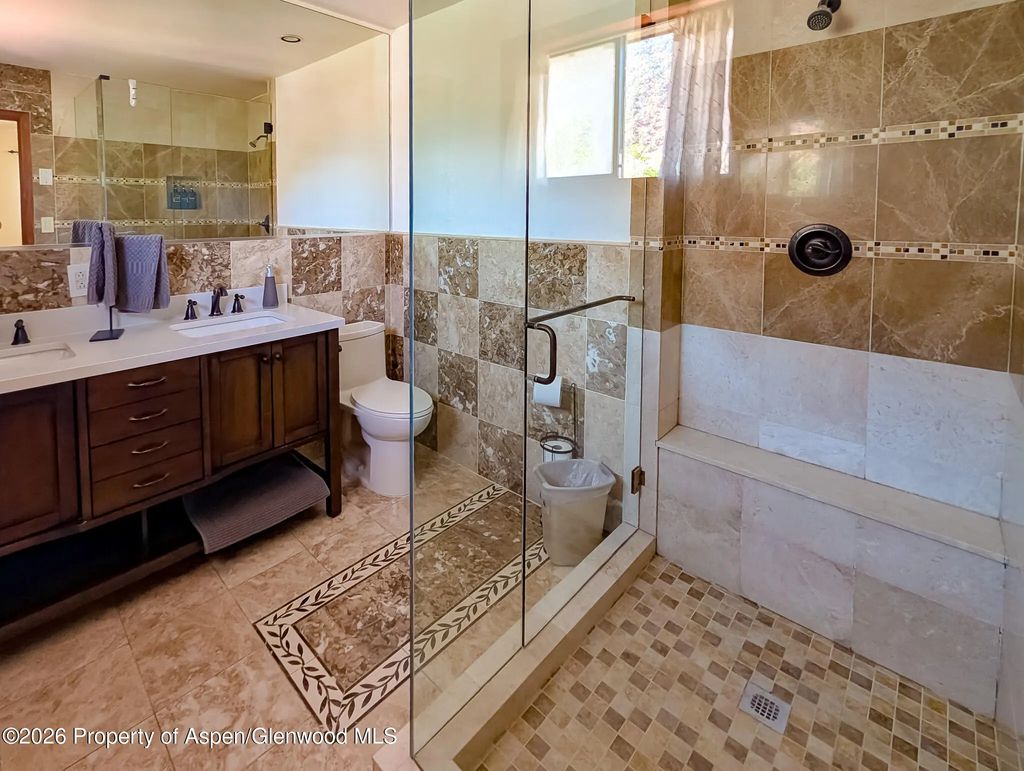 18 of 35 - 1100 Valley View Road, Glenwood Springs, CO