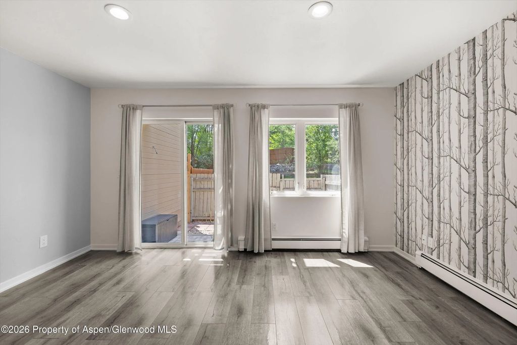 4 of 26 - 372 S 8th Street, Carbondale, CO