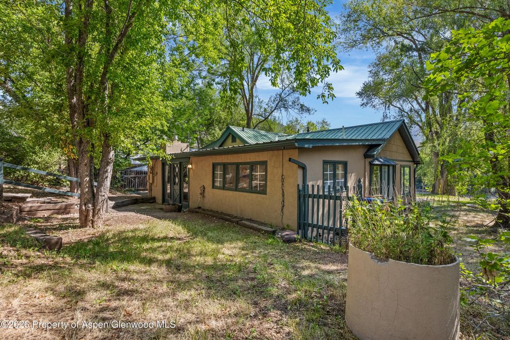 8 of 31 - 710 Cowdin Drive, Glenwood Springs, CO