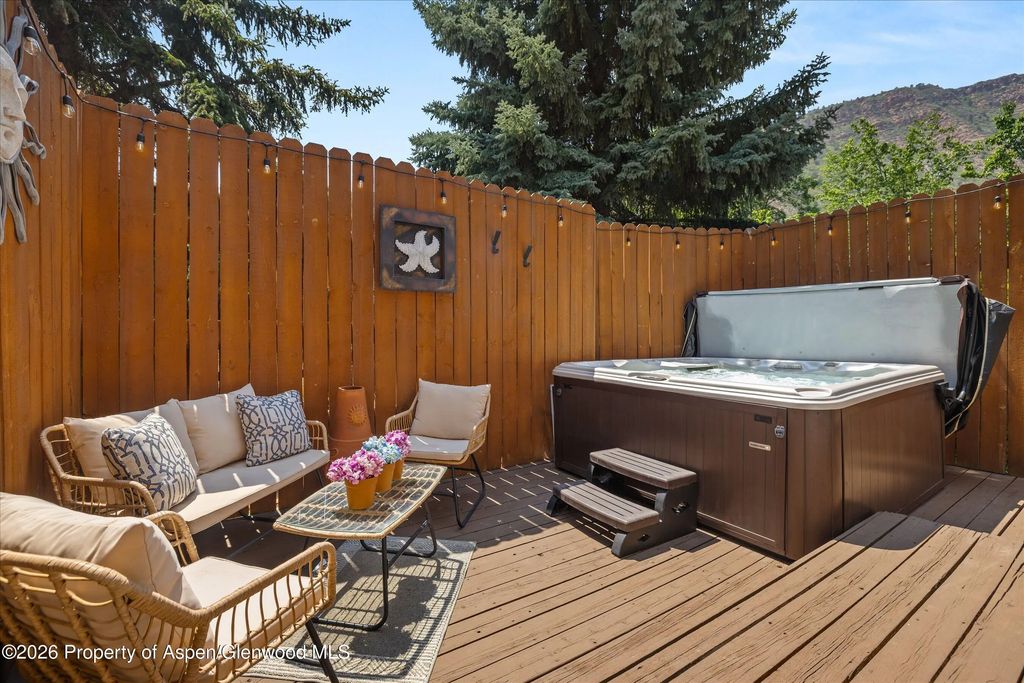 9 of 34 - 1026 Park West Drive, Glenwood Springs, CO