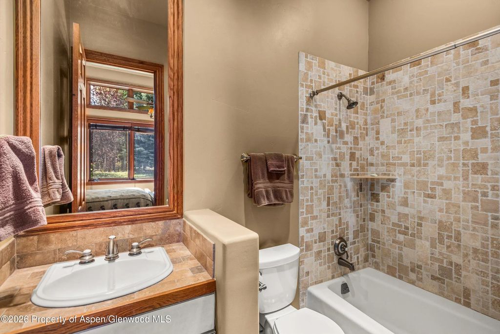 27 of 44 - 91 Corral Drive, Carbondale, CO