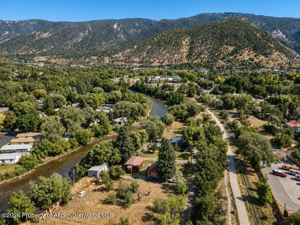 33 of 44 - 1205 Riverside Drive, Glenwood Springs, CO