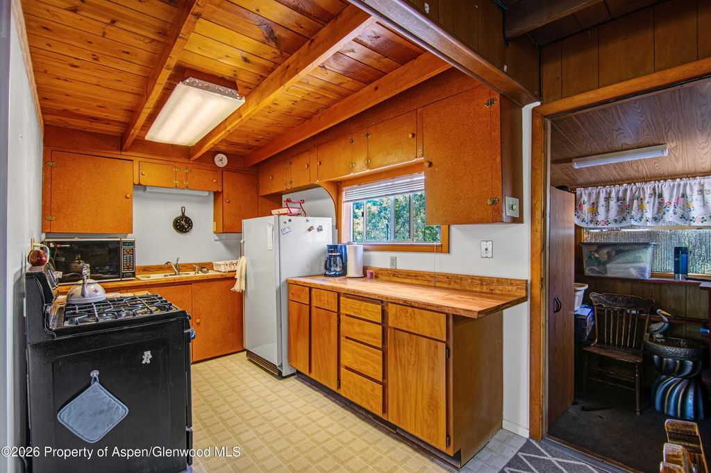 39 of 44 - 1205 Riverside Drive, Glenwood Springs, CO