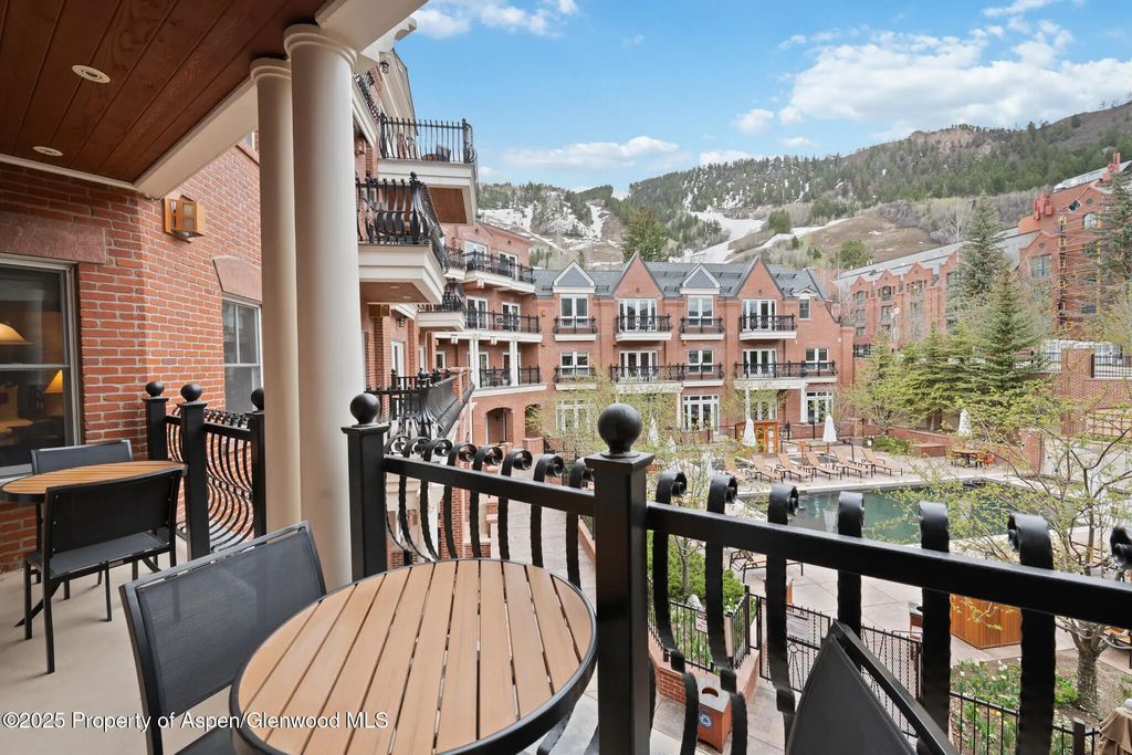 10 of 29 - 415 E Dean St., Unit 20, Week 27, Aspen, CO