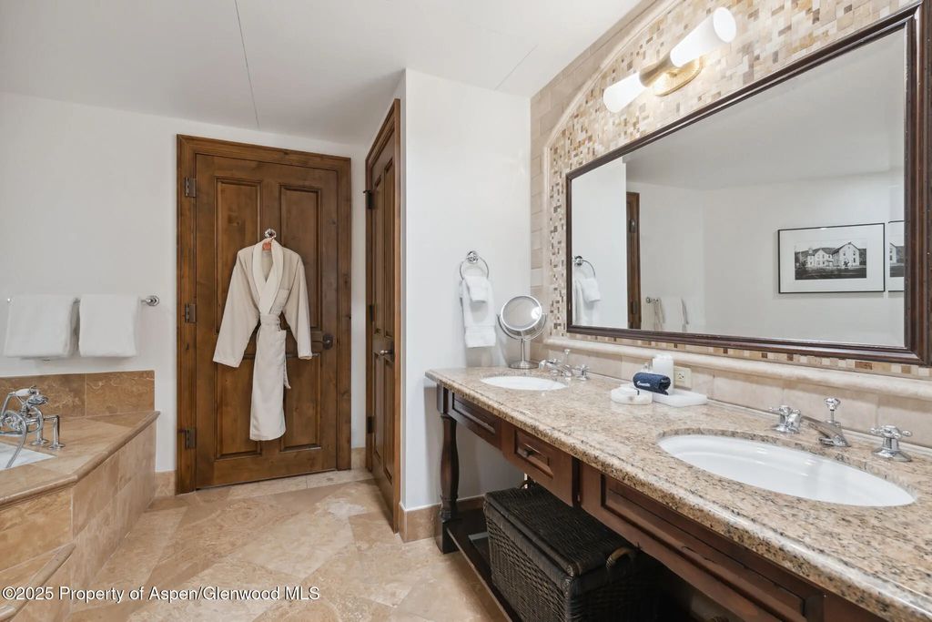 23 of 29 - 415 E Dean St., Unit 20, Week 27, Aspen, CO