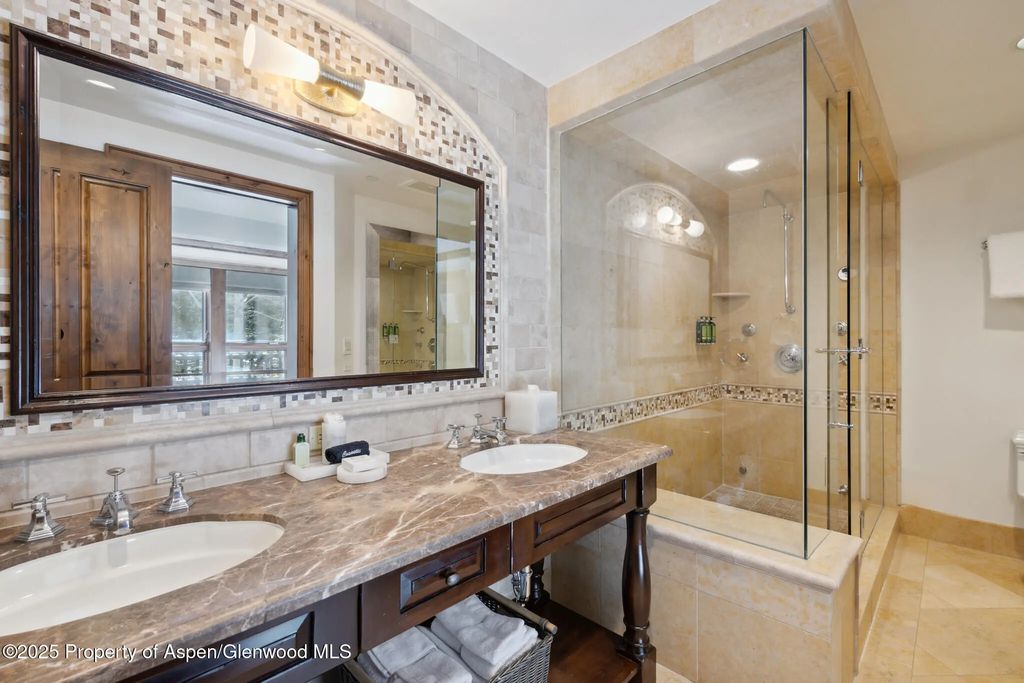 11 of 24 - 415 E Dean St, Unit 18, Week 28, Aspen, CO