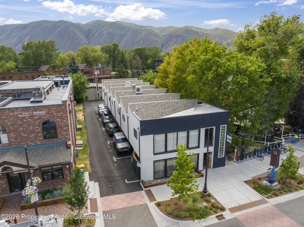 175 Midland Avenue 6, Basalt