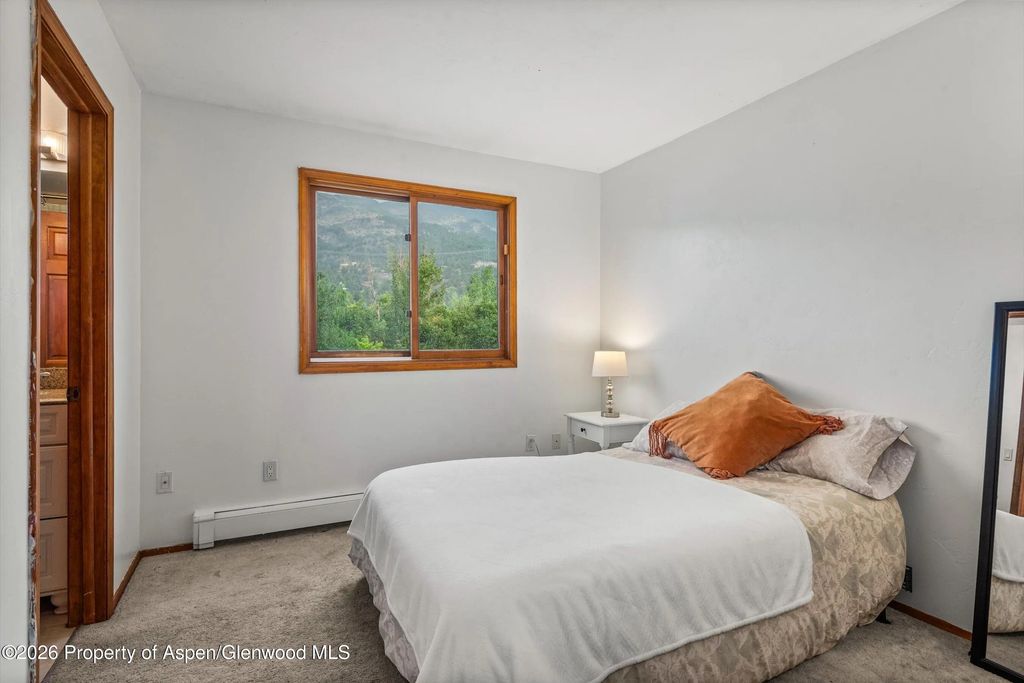 22 of 45 - 33 Mountain Court, Basalt, CO