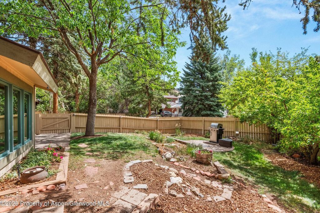 41 of 45 - 33 Mountain Court, Basalt, CO