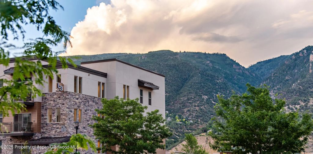 253 Wulfsohn Road 304, Glenwood Springs