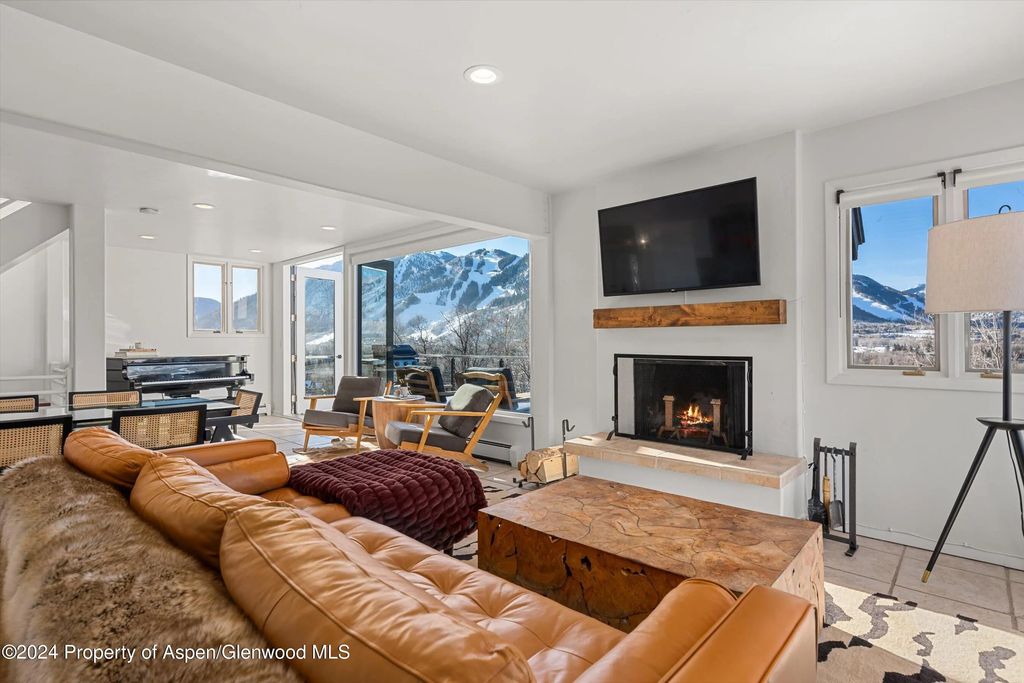 6 of 37 - 182 Bennett Place, Aspen, CO