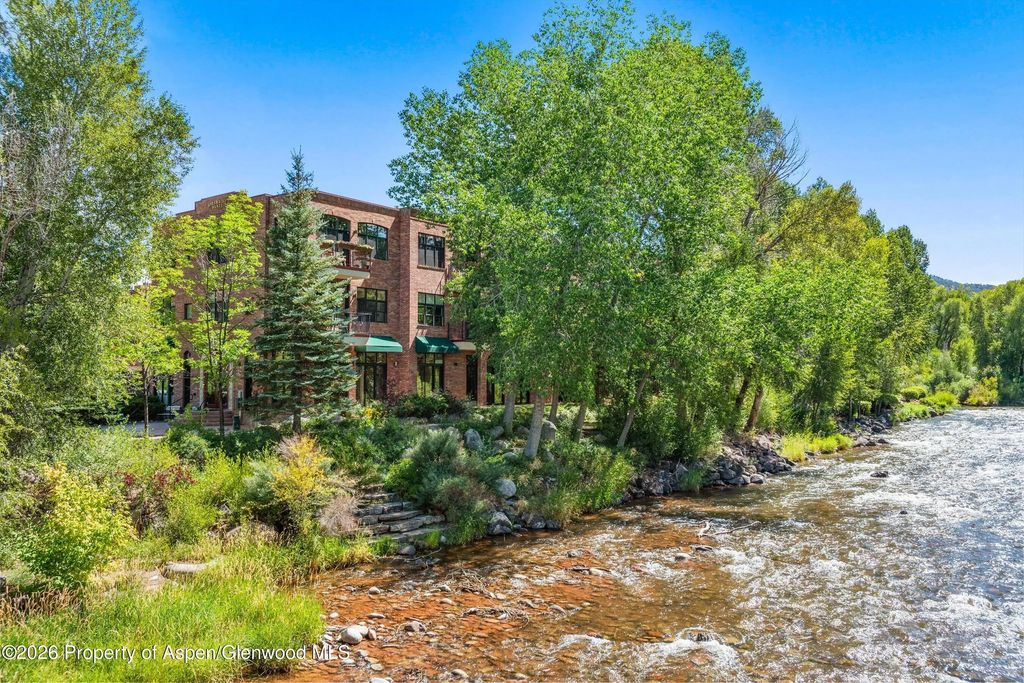 455 Gold Rivers Court 525, Basalt