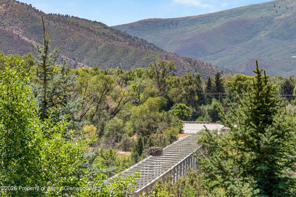 18 of 34 - 82 Silverado Drive, Basalt, CO