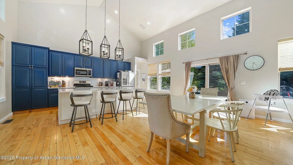 14 of 36 - 302 Silver Mountain Drive, Glenwood Springs, CO