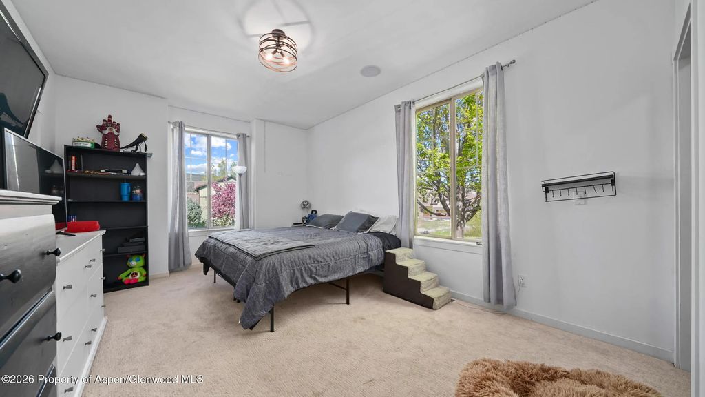 20 of 36 - 302 Silver Mountain Drive, Glenwood Springs, CO
