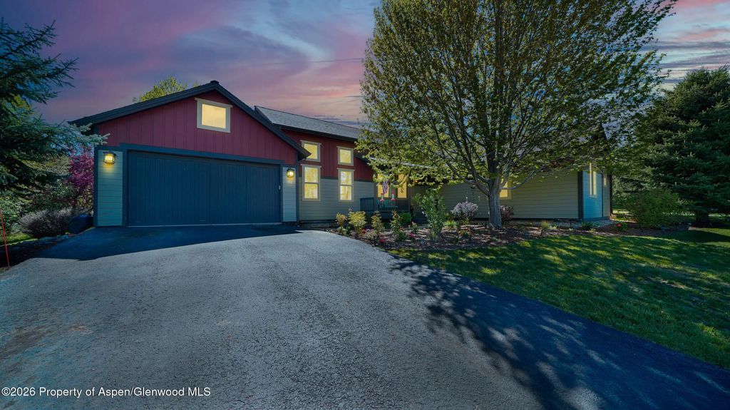 32 of 36 - 302 Silver Mountain Drive, Glenwood Springs, CO