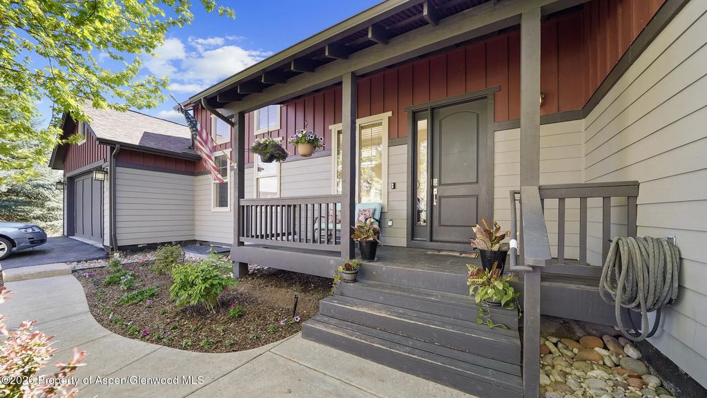 6 of 36 - 302 Silver Mountain Drive, Glenwood Springs, CO