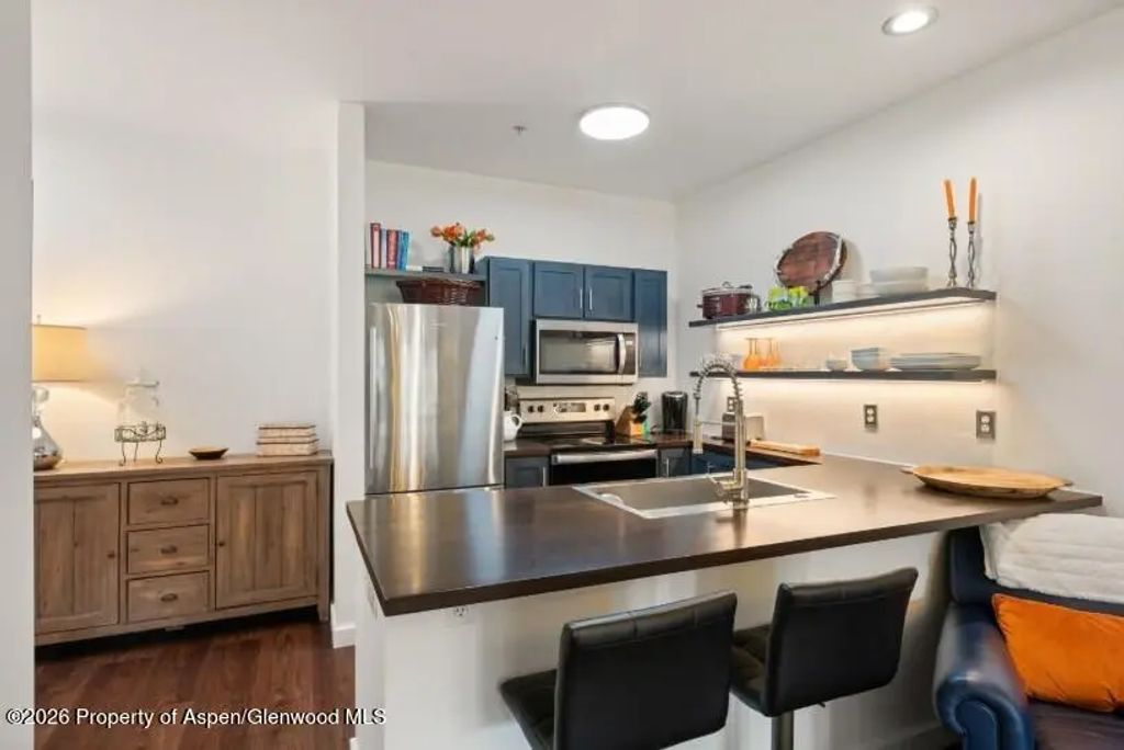 4 of 9 - 1400 E Valley Road 110, Basalt, CO