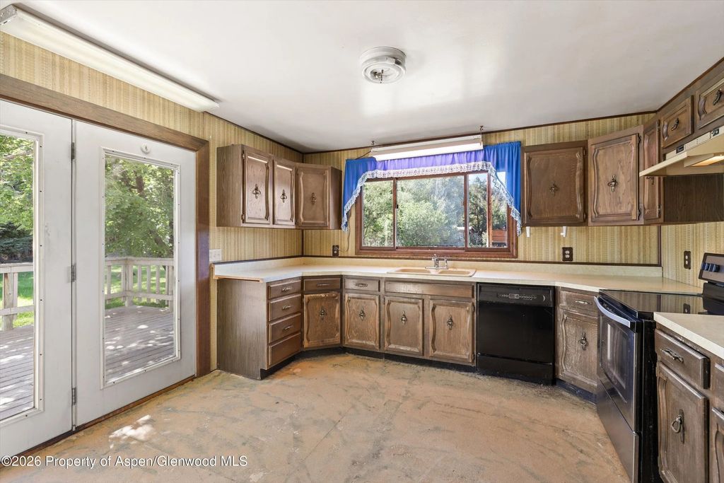11 of 20 - 298 Rose Lane, Carbondale, CO