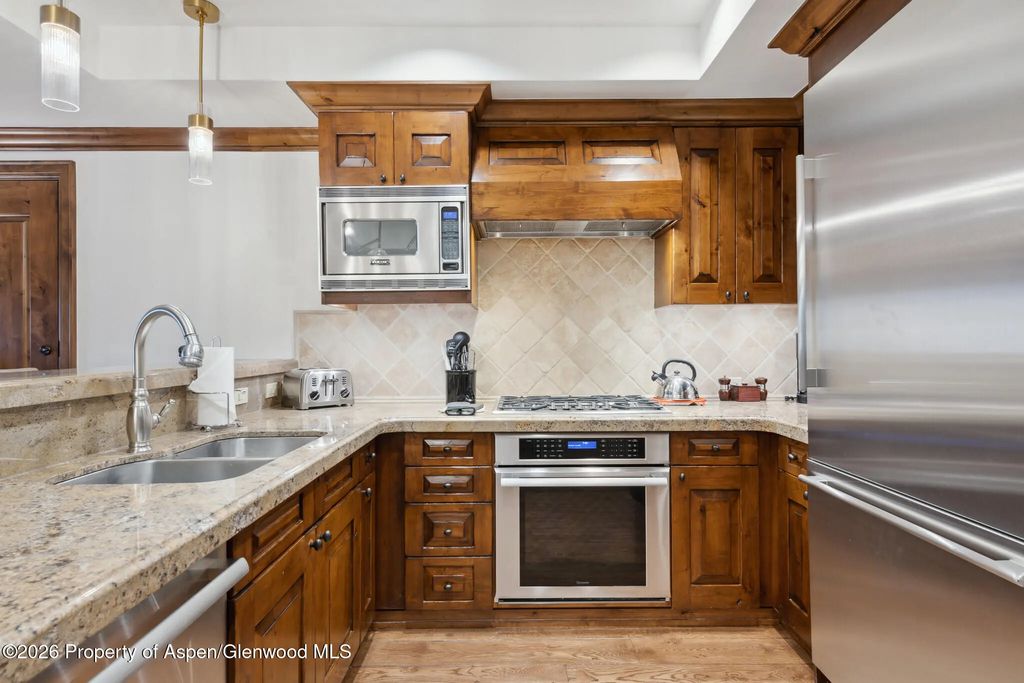 4 of 29 - 415 E Dean St, Unit 12, Week 28, Aspen, CO