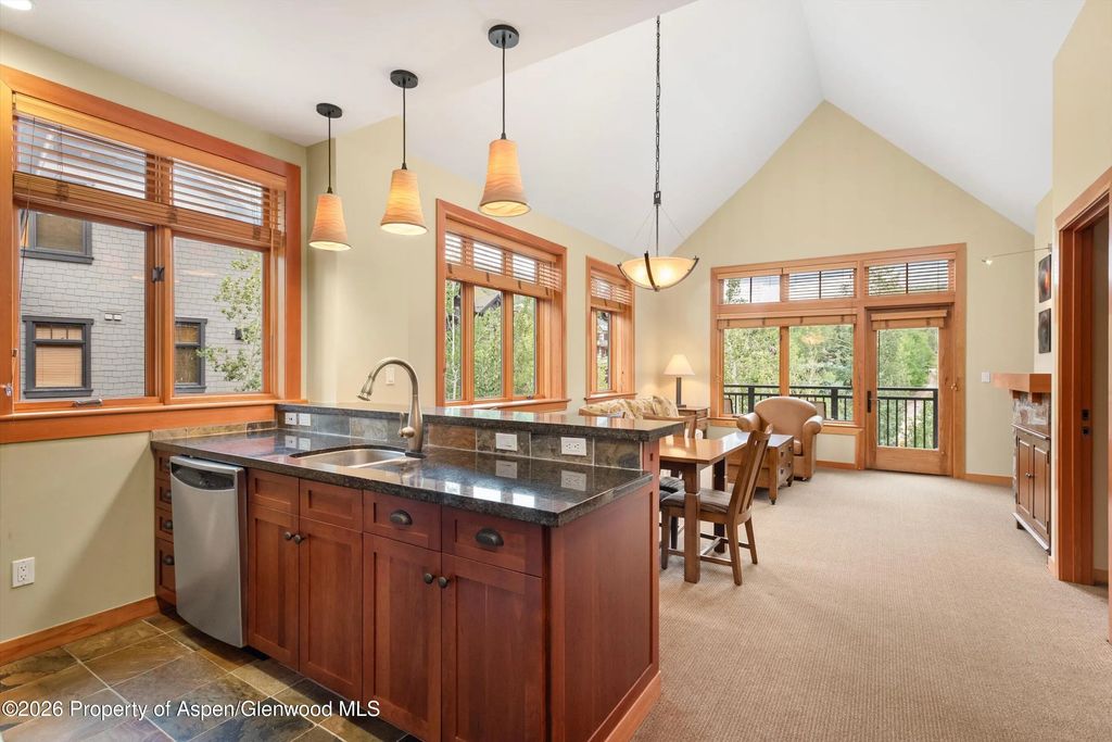 10 of 22 - 60 Carriage Way 3321, Snowmass Village, CO