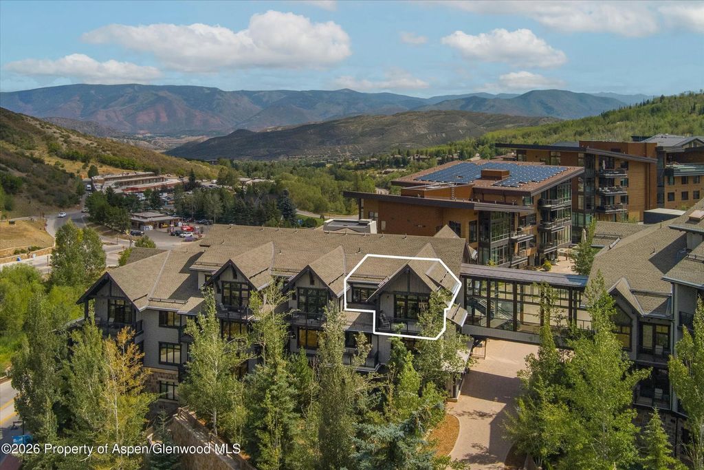 18 of 22 - 60 Carriage Way 3321, Snowmass Village, CO