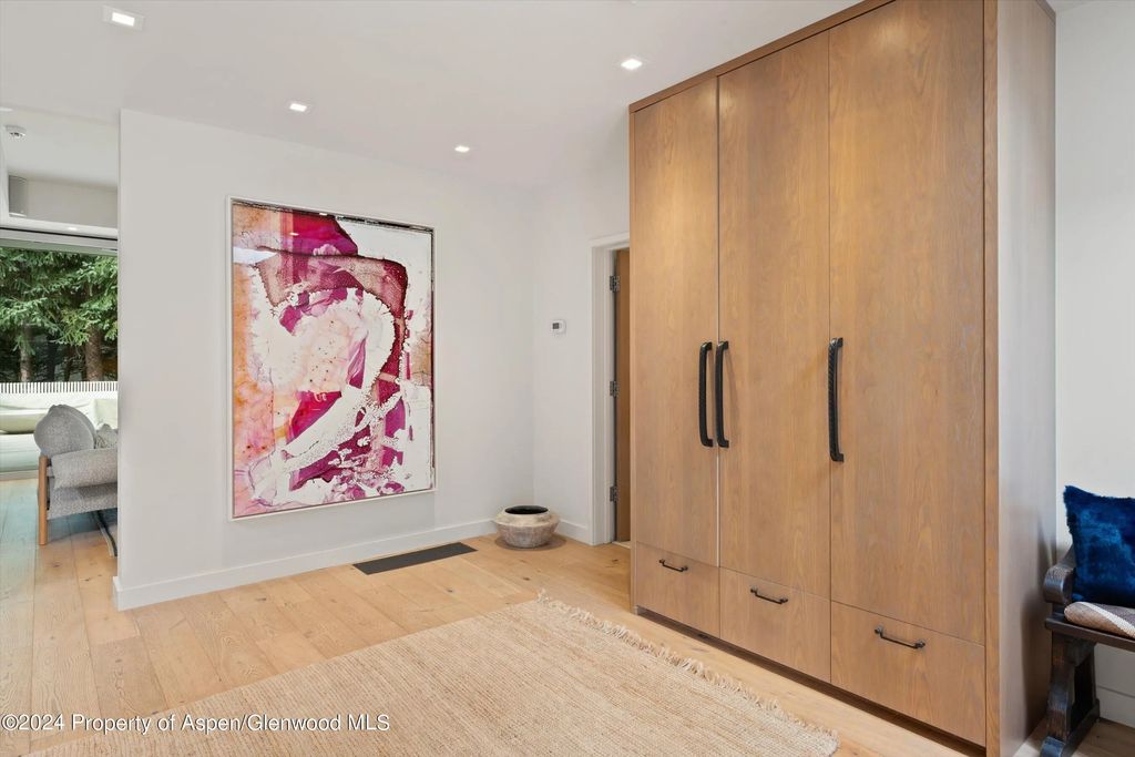 37 of 44 - 721 Meadowood Drive, Aspen, CO