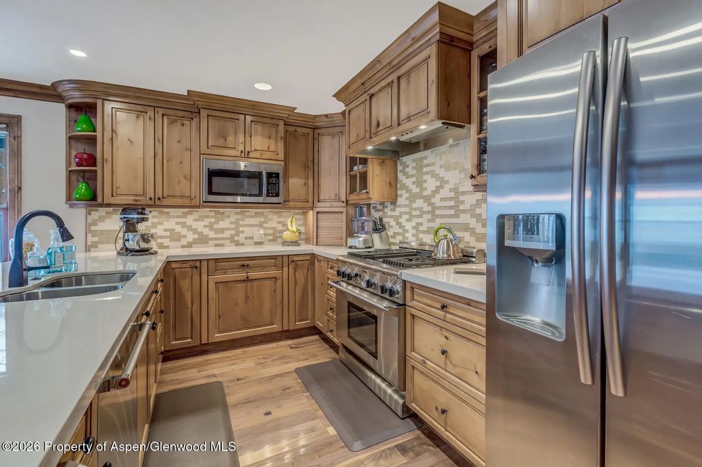 7 of 41 - 633 W Main Street, Aspen, CO