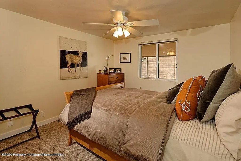 7 of 15 - 914 Waters Avenue 19, Aspen, CO