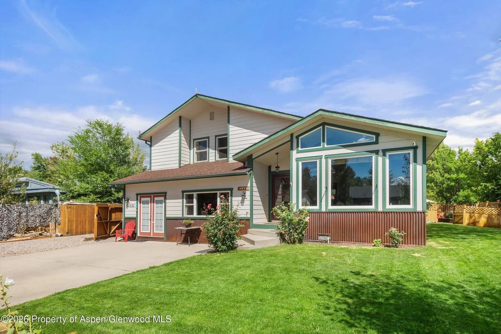 1401 Greystone Drive, Carbondale