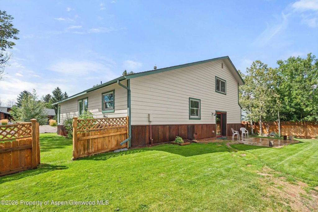 6 of 44 - 1401 Greystone Drive, Carbondale, CO