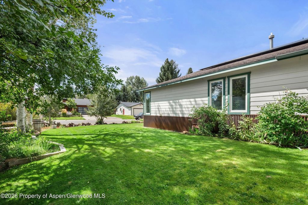 7 of 44 - 1401 Greystone Drive, Carbondale, CO