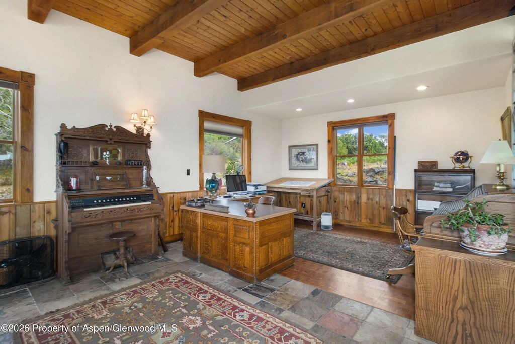 13 of 38 - 620 S Marsh Lane, Glenwood Springs, CO