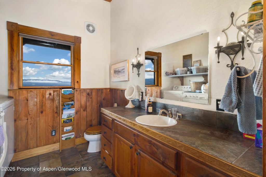 14 of 38 - 620 S Marsh Lane, Glenwood Springs, CO