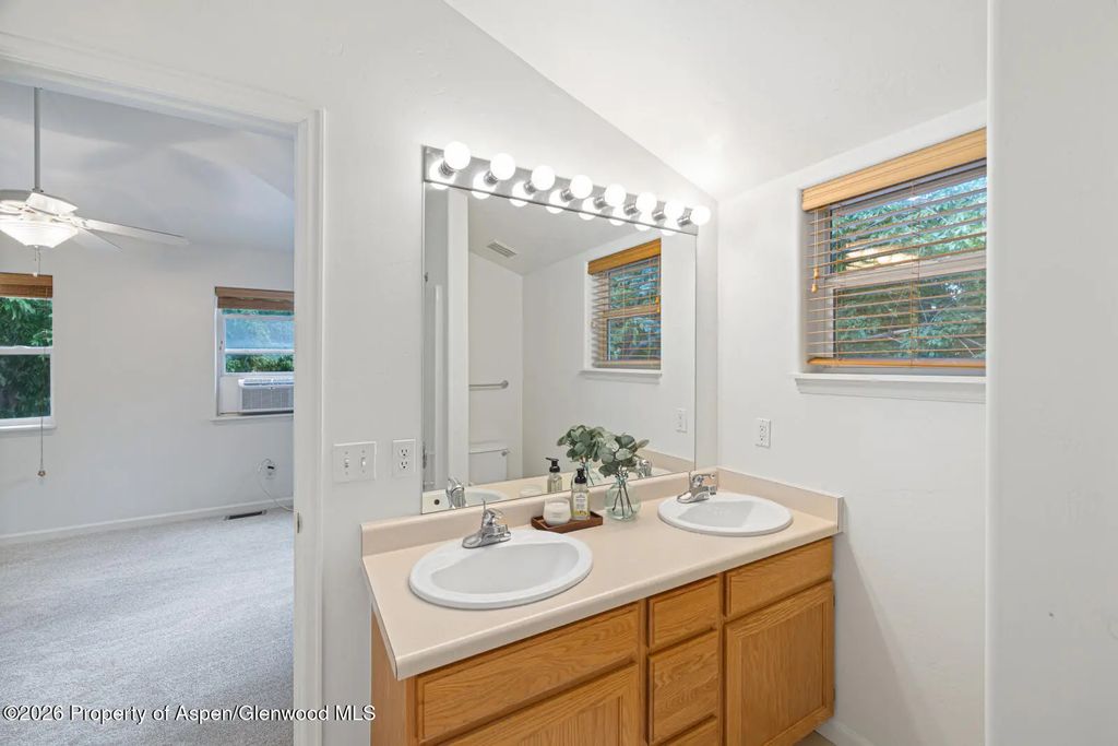 13 of 23 - 832 Donegan Road Unit B, Glenwood Springs, CO