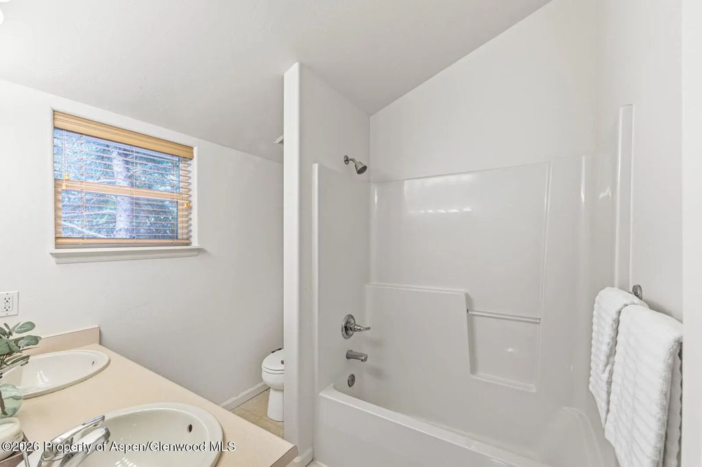 14 of 23 - 832 Donegan Road Unit B, Glenwood Springs, CO