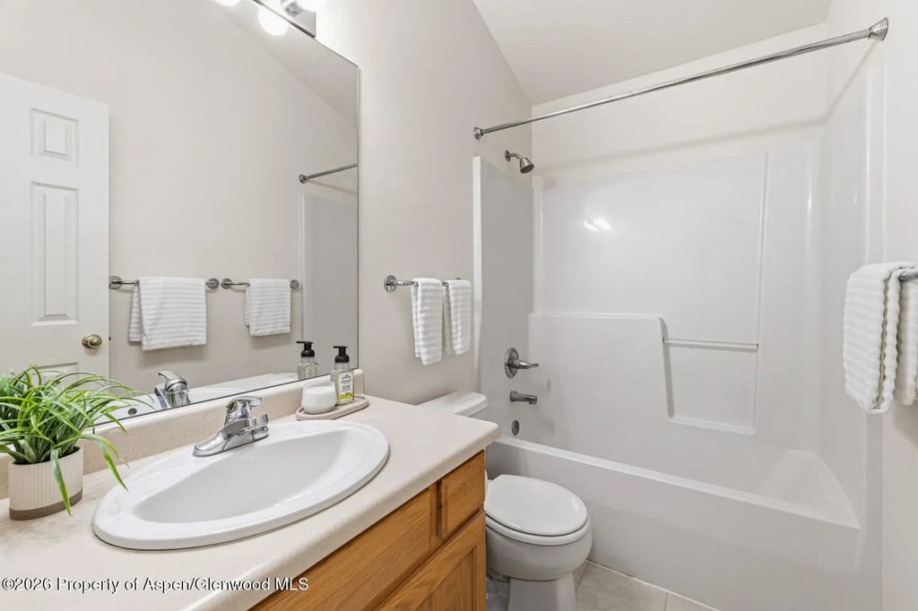 16 of 23 - 832 Donegan Road Unit B, Glenwood Springs, CO