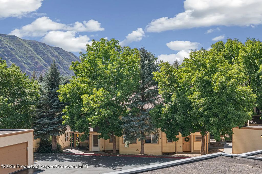 19 of 23 - 832 Donegan Road Unit B, Glenwood Springs, CO
