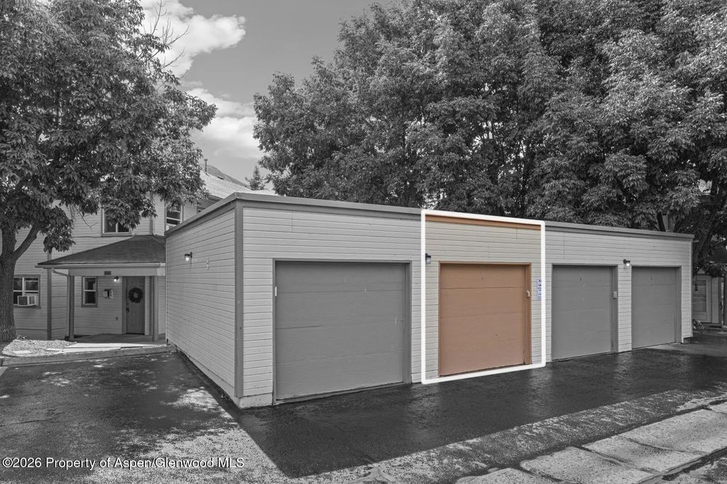 21 of 23 - 832 Donegan Road Unit B, Glenwood Springs, CO