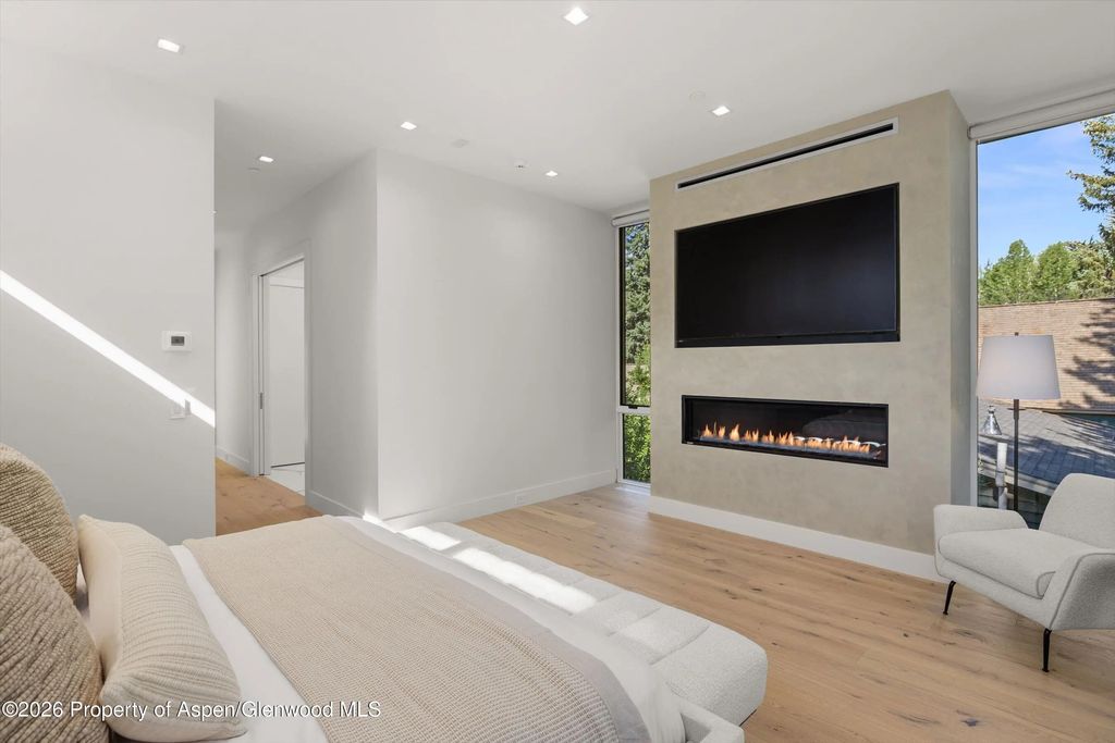16 of 41 - 219 W Bleeker Street, Aspen, CO