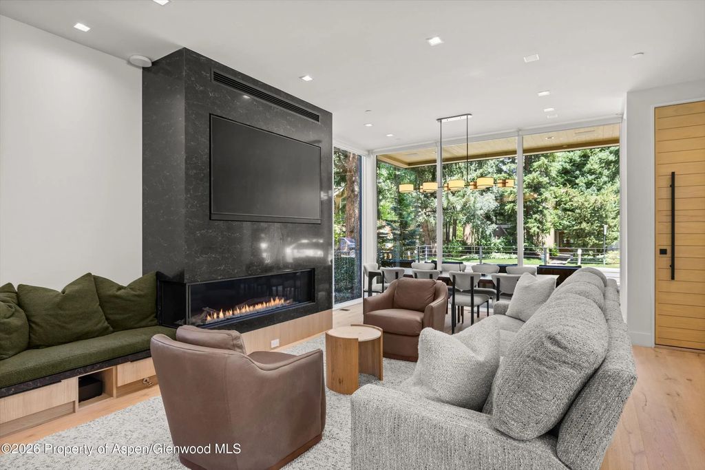 8 of 41 - 219 W Bleeker Street, Aspen, CO